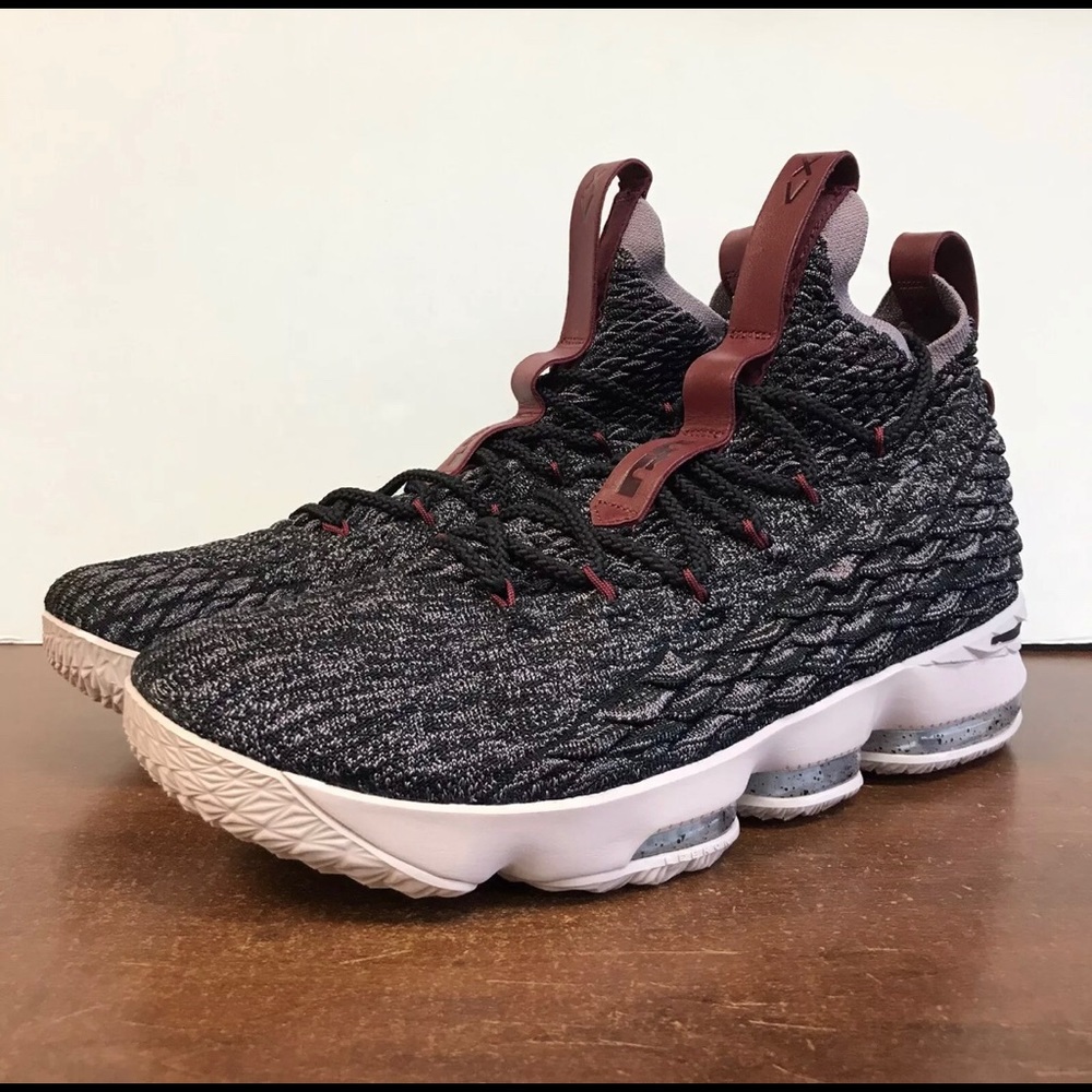 Nike Lebron 15 XV Size 12.5 “Pride of Ohio”